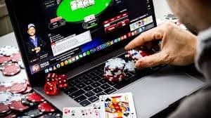 bad 2026 এ ক্লাসিক স্লট বিনোদনের রঙিন রাতের আবহ